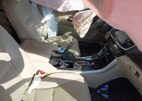 2016 Honda Accord Ex-L z USA, uszkodzony, nr VIN 1HGCR2F97GA181303